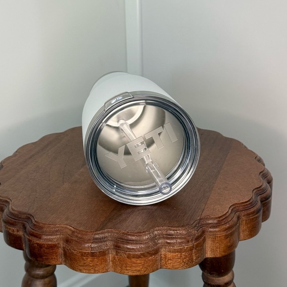 YETI White Insulated Tumbler with Straw - Picture 4 of 4